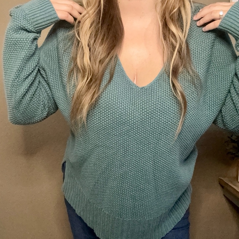 Lucky Brand Women's V-Neck Sweater in Teal